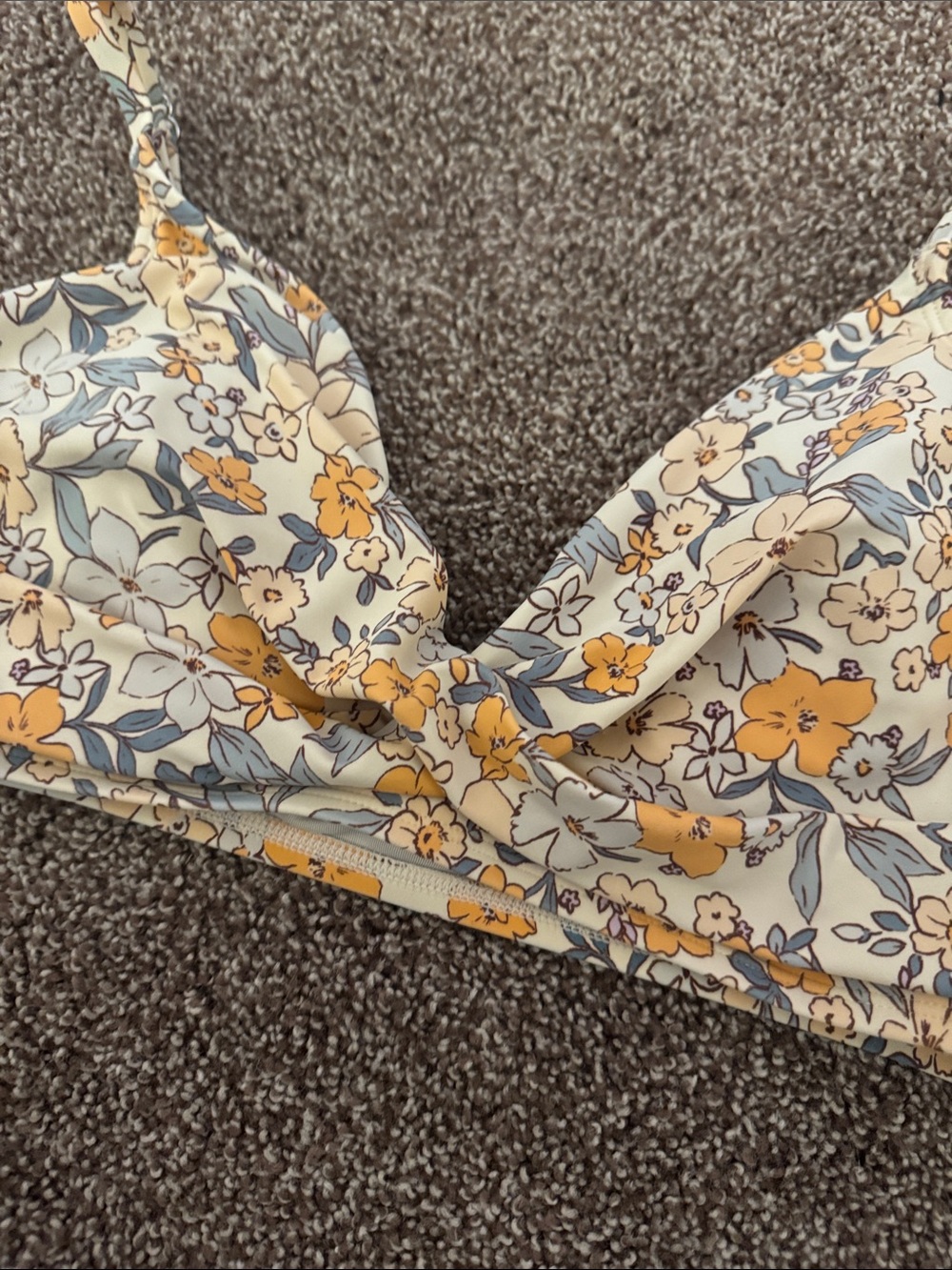 Cupshe Cream Bikini Top with Subtle Shine - Picture 5 of 8